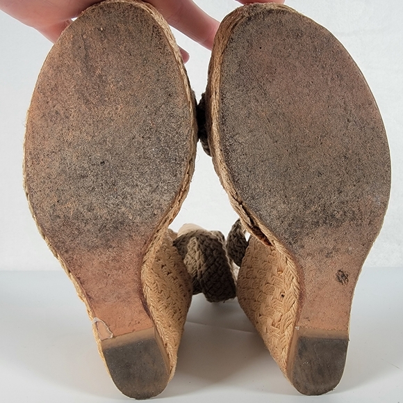 Stuart Weitzman Platform Wedge Espadrille Sandals in Tan, Size 8.5 - Picture 9 of 10